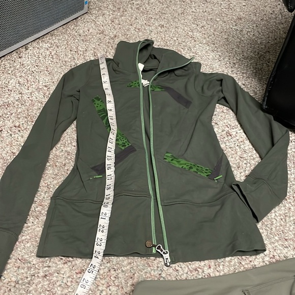 Lululemon jacket and short set - Picture 8 of 9